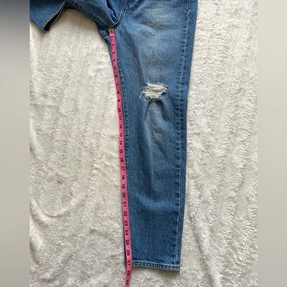 Levi's Wedgie High Rise Cropped Straight Jeans sz 28 - Picture 9 of 10